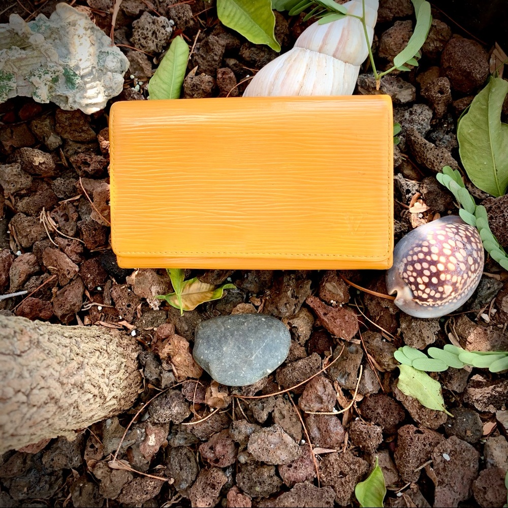 LV Porte Monnaie Tressor Epi Wallet